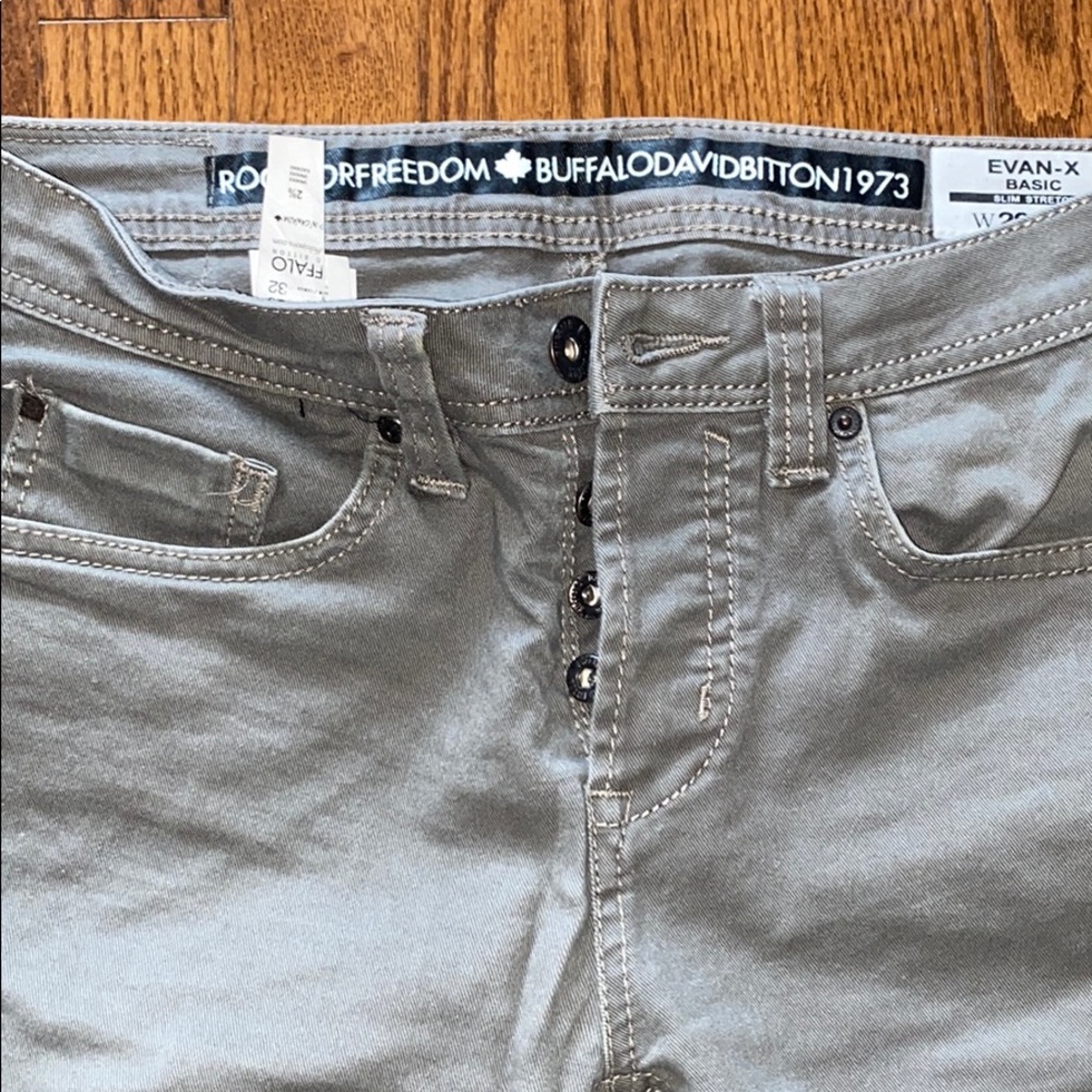 Like new Buffalo jeans - Picture 3 of 7